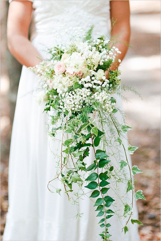 casading ivy vintage bridal bouquet